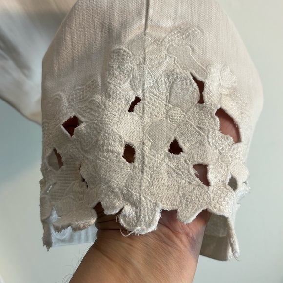 NOT YOUR DAUGHTER’S JEANS NYDJ Sz 6 Jeans Flower Cut Outs Hem Straight Leg - Picture 6 of 11